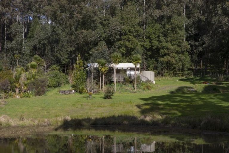 Photo of property in 72 Mick Dillon Road, Tahekeroa, Kaukapakapa, 0873