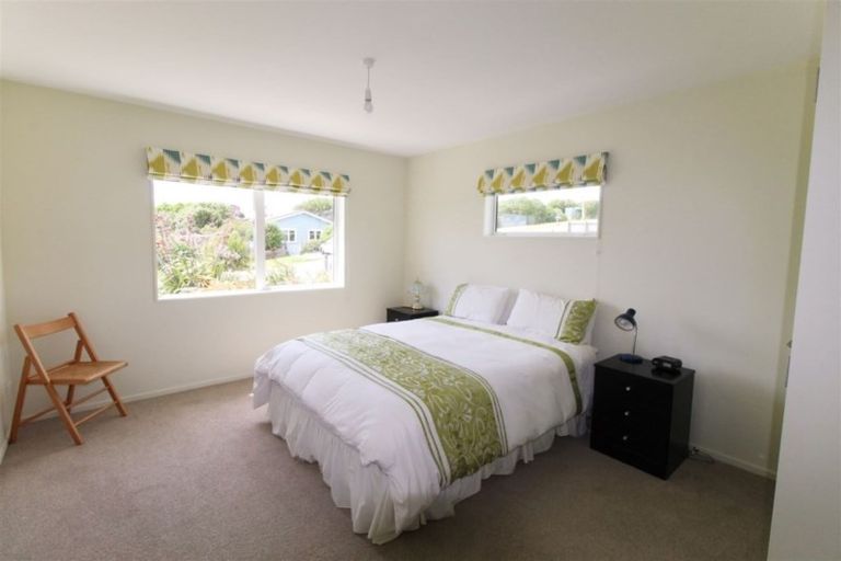 Photo of property in 12 Chambers Street, Kakanui, Oamaru, 9495