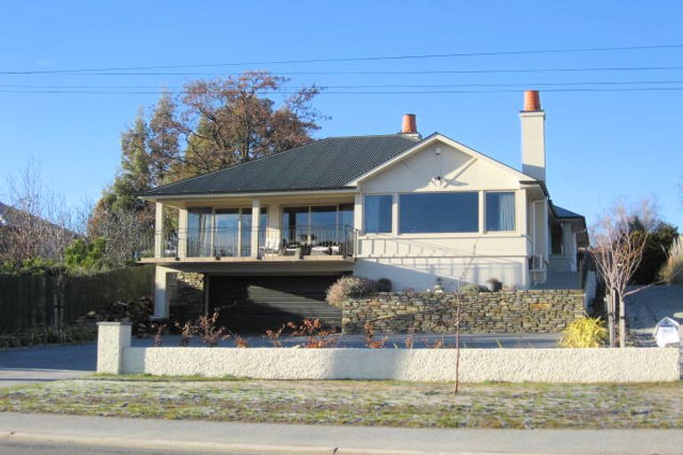 Photo of property in 142 Warren Street, Wanaka, 9305