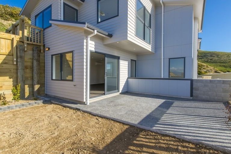 Photo of property in 2/9d Comber Place, Johnsonville, Wellington, 6037