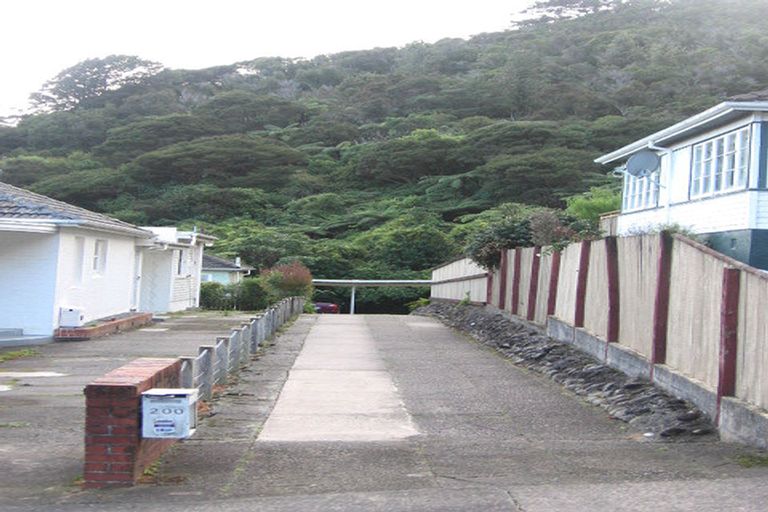 Photo of property in 200 Whites Line East, Waiwhetu, Lower Hutt, 5010