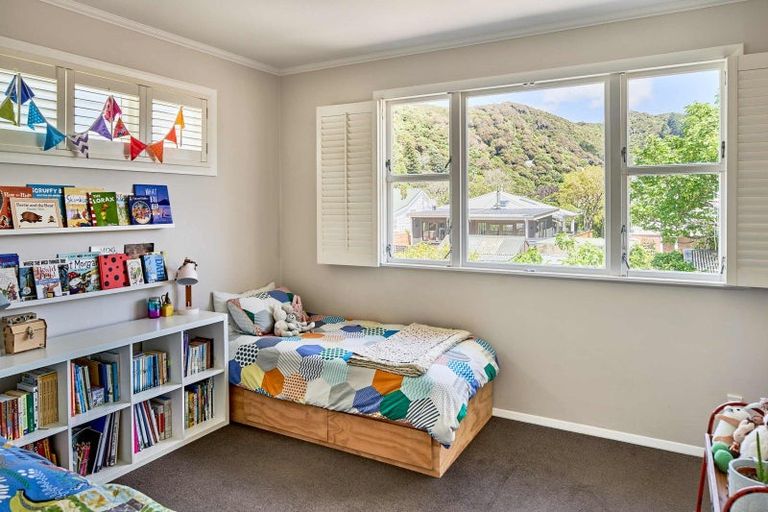 Photo of property in 15 Konini Street, Eastbourne, Lower Hutt, 5013