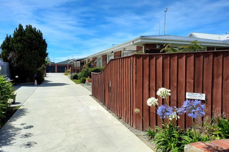 Photo of property in 4/1012 Colombo Street, St Albans, Christchurch, 8014