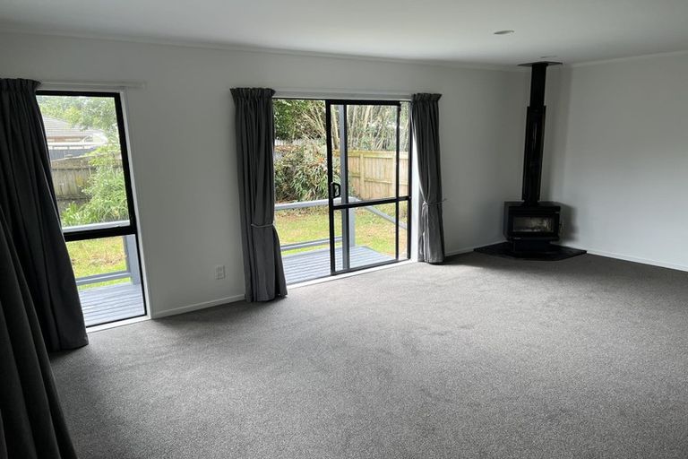 Photo of property in 1/109 Wattle Farm Road, Wattle Downs, Auckland, 2103