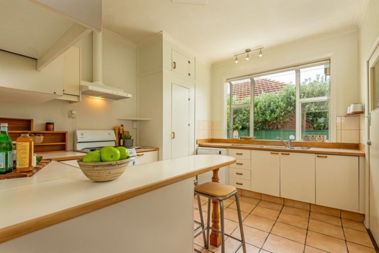 Photo of property in 80 Limbrick Street, Terrace End, Palmerston North, 4410