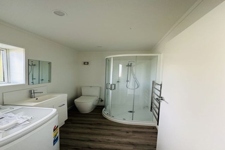 Photo of property in 699 East Coast Road, Browns Bay, Auckland, 0630