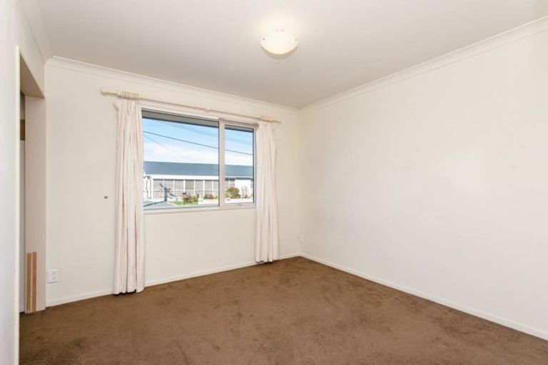 Photo of property in 28 Landy Street, Dallington, Christchurch, 8061