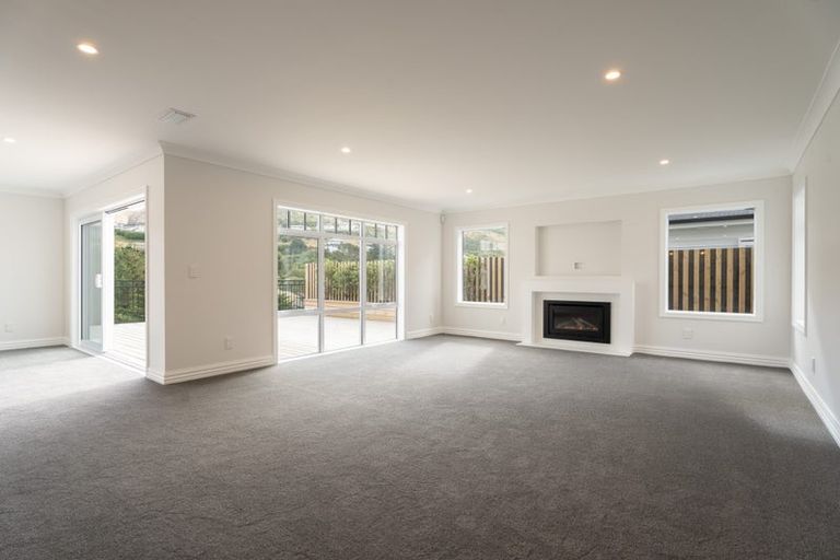 Photo of property in 28 Farnworth Terrace, Churton Park, Wellington, 6037