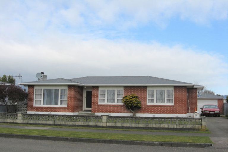 Photo of property in 144 Liverpool Street, Levin, 5510