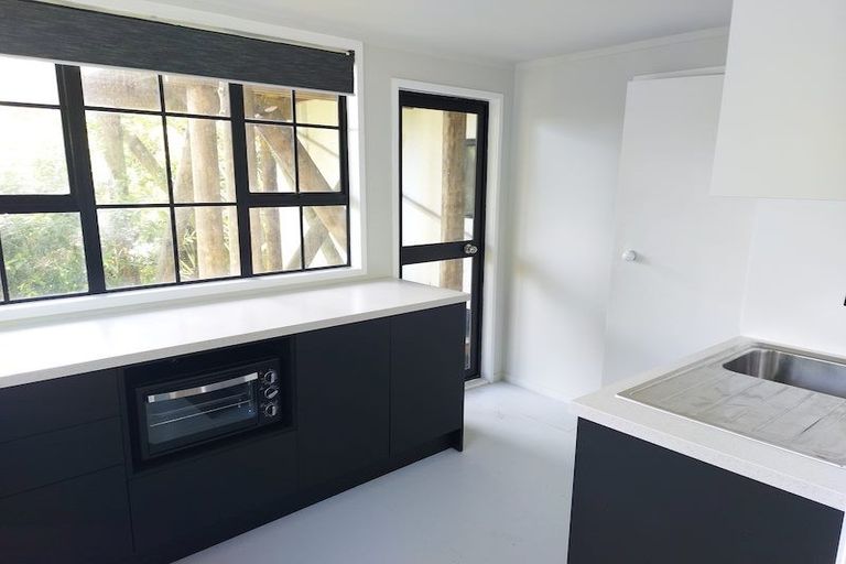 Photo of property in 2e Foster Avenue, Huia, Auckland, 0604