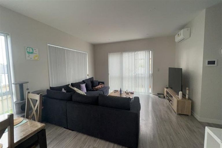 Photo of property in 10 Takurua Terrace, Orewa, 0931