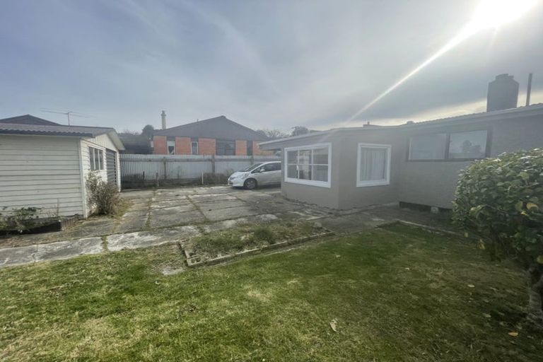 Photo of property in 2 Howard Street, Gore, 9710