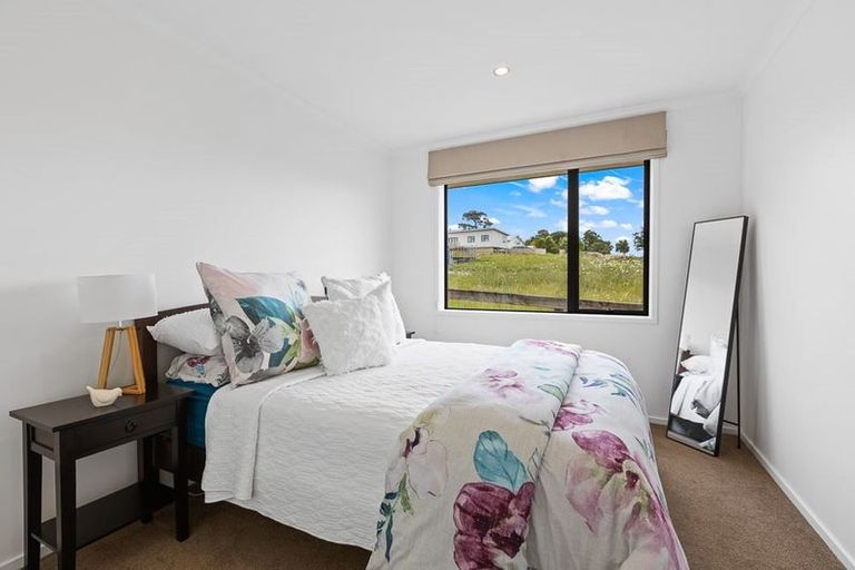 Photo of property in 27 Hewson Drive, Snells Beach, 0920