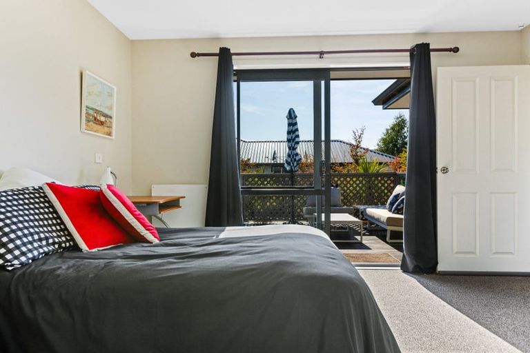 Photo of property in 21 Frye Crescent, Albert Town, Wanaka, 9305