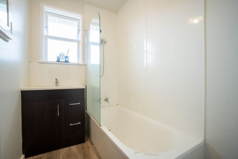 Photo of property in 25 Andrew Avenue, Roslyn, Palmerston North, 4414