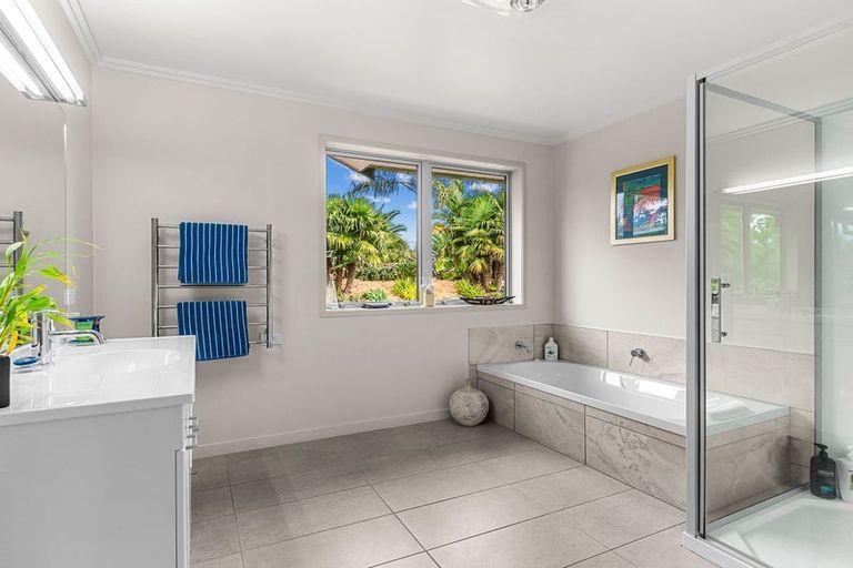 Photo of property in 632 Kara Road, Kokopu, Whangarei, 0179