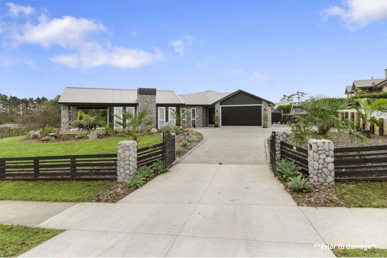 Photo of property in 17 Capriole Crescent, Kingseat, Papakura, 2580