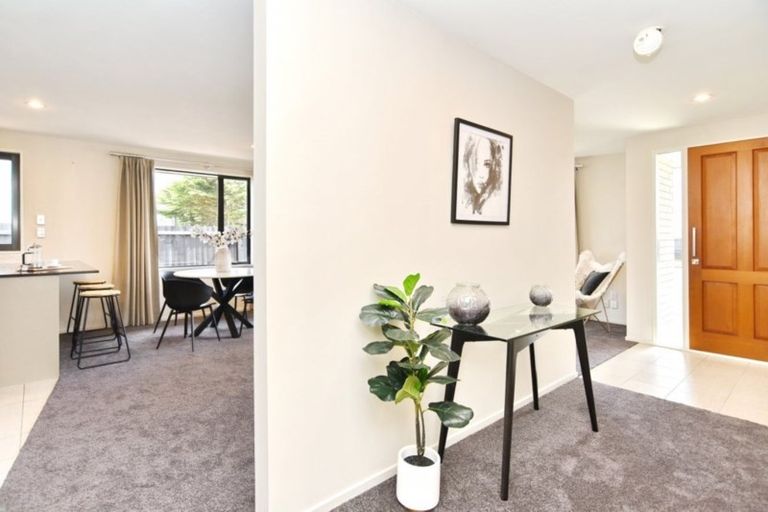 Photo of property in 29 Roberts Road, Hei Hei, Christchurch, 8042