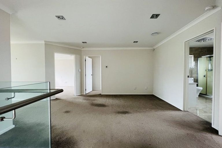 Photo of property in 16 Kira Road, Flat Bush, Auckland, 2016