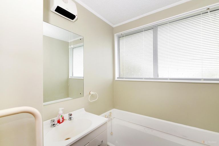 Photo of property in 195 Queen Street, Waimate, 7924