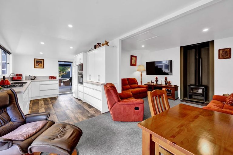 Photo of property in 49 Kawei Road, Ohawe, Hawera, 4671