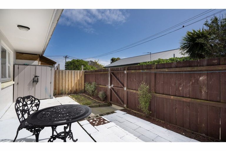 Photo of property in 8/71 Estuary Road, New Brighton, Christchurch, 8061