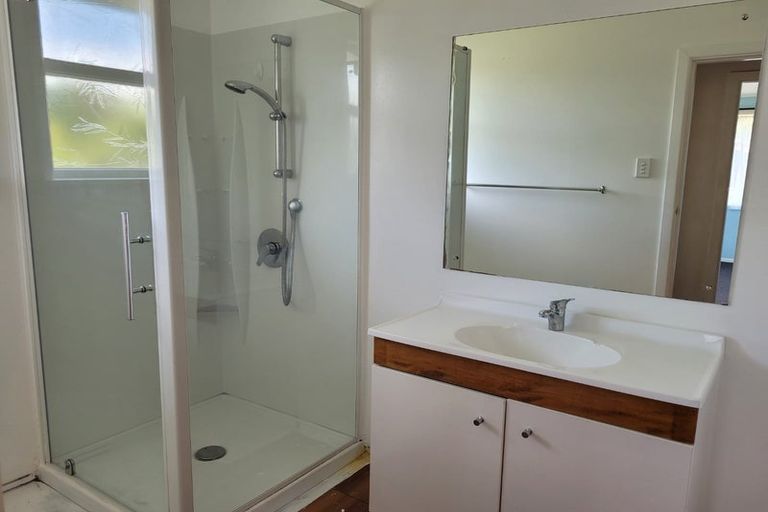 Photo of property in 11 Oawai Place, Marfell, New Plymouth, 4310
