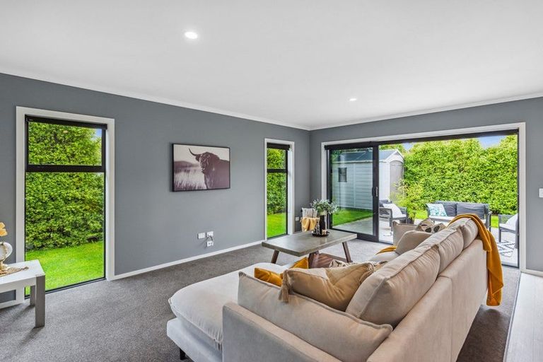 Photo of property in 35 Gallipoli Place, Paraparaumu, 5032