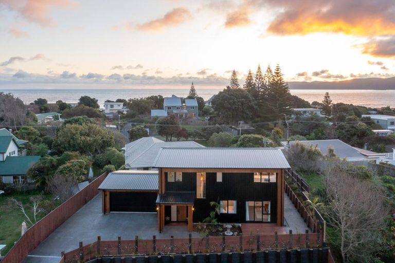Photo of property in 129a Matatua Road, Raumati Beach, Paraparaumu, 5032