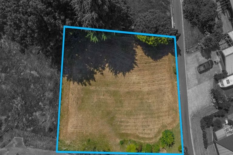 Photo of property in 14 Ewing Grove, Acacia Bay, Taupo, 3330