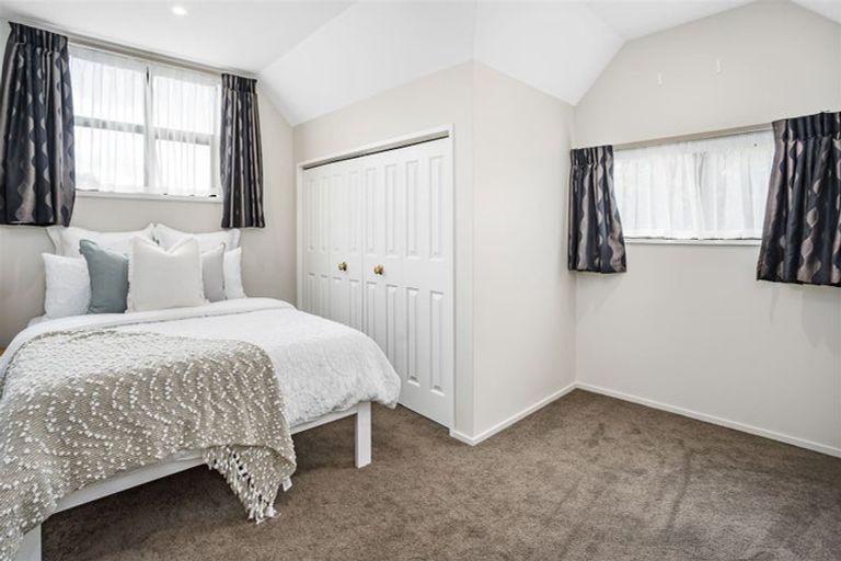 Photo of property in 306 Yaldhurst Road, Avonhead, Christchurch, 8042