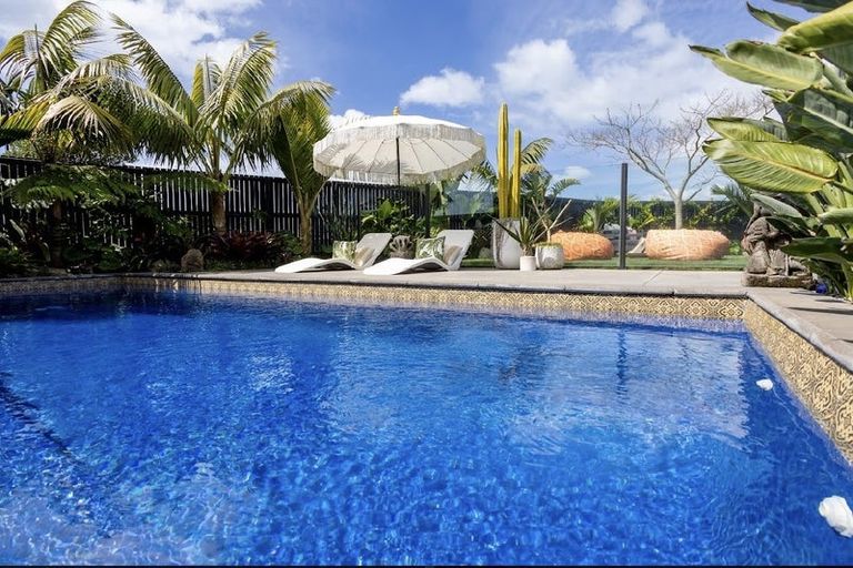 Photo of property in 4 Awatira Drive, Papamoa Beach, Papamoa, 3118