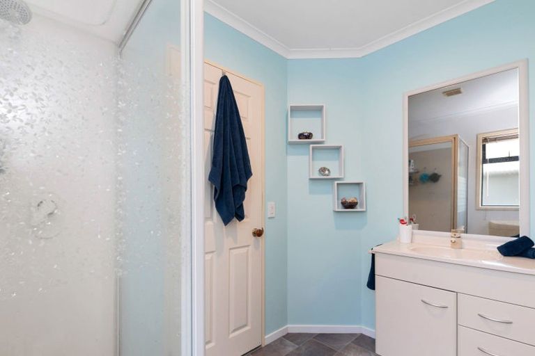 Photo of property in 47 Kiddle Drive, Hilltop, Taupo, 3330