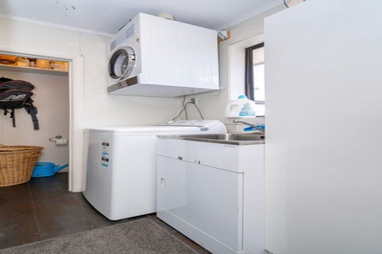 Photo of property in 24 Inglis Street, Mosgiel, 9024