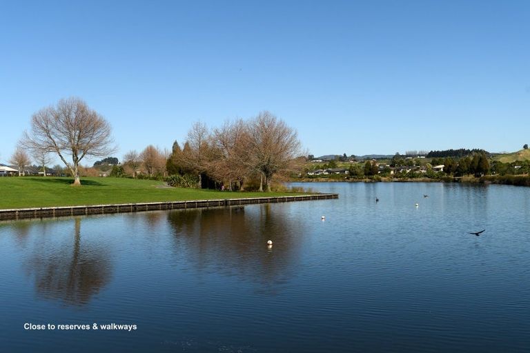 Photo of property in 45 Awataha Crescent, Pyes Pa, Tauranga, 3110