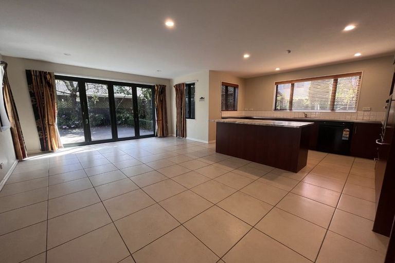 Photo of property in 7b Kauri Street, Riccarton, Christchurch, 8041
