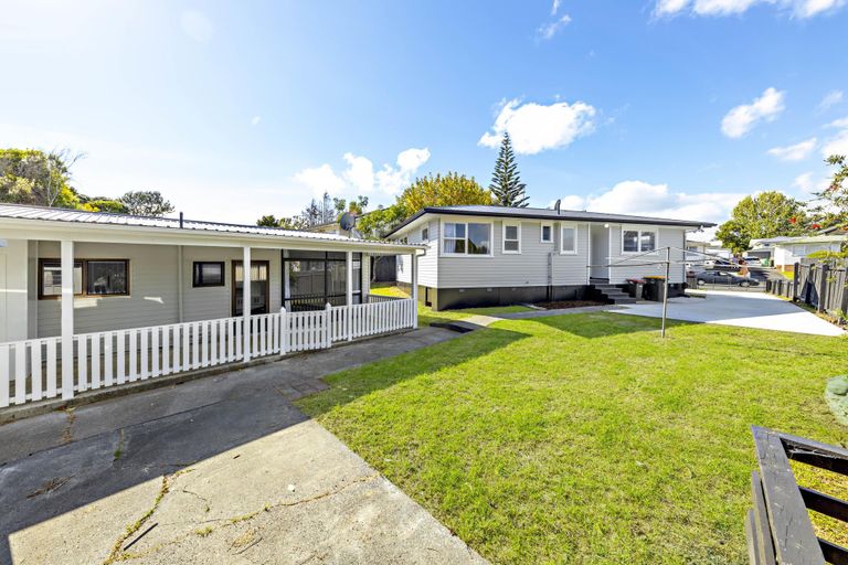 Photo of property in 14 Gainsborough Street, Manurewa, Auckland, 2102