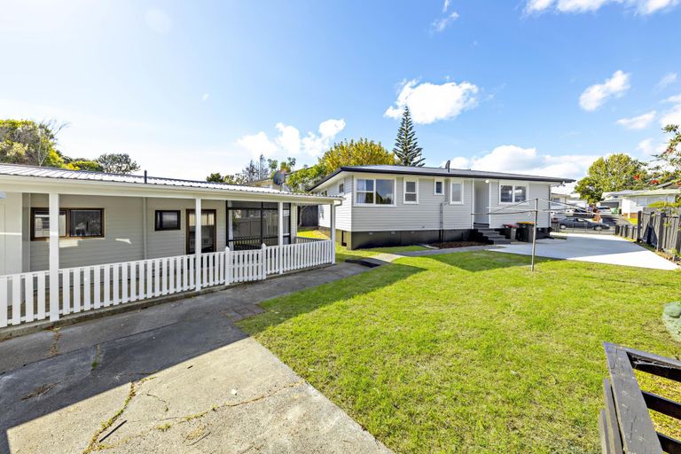 Photo of property in 14 Gainsborough Street, Manurewa, Auckland, 2102