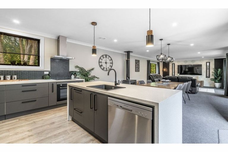 Photo of property in 88 Marama Avenue North, Otatara, Invercargill, 9879