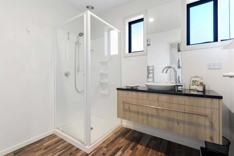 Photo of property in 7 Daniels Terrace, Wanaka, 9305