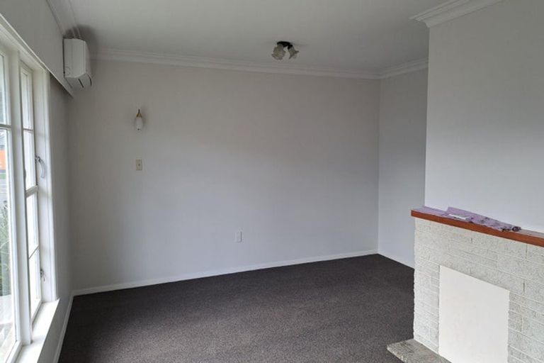 Photo of property in 303a Waiwhetu Road, Fairfield, Lower Hutt, 5011