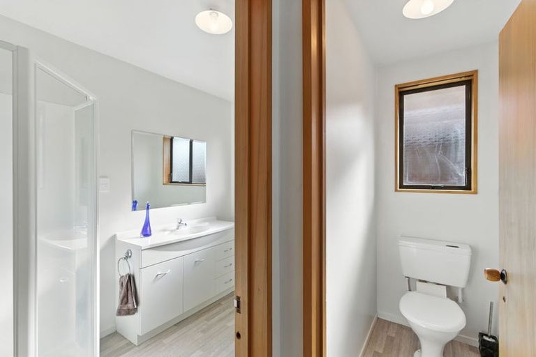 Photo of property in 1/12 Algie Place, Avonhead, Christchurch, 8042