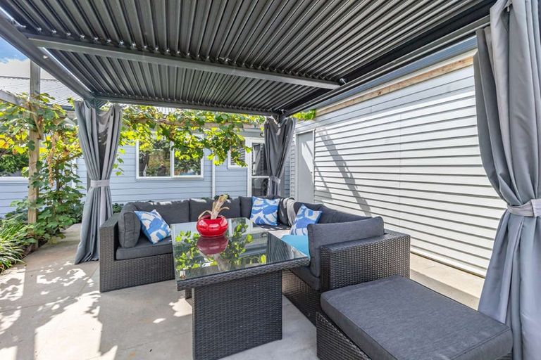 Photo of property in 1098 Queen Street East, Levin, 5571