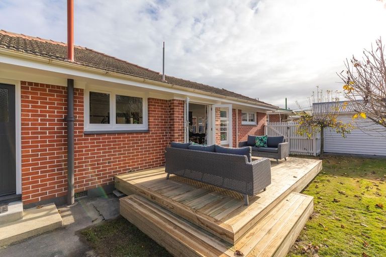 Photo of property in 18 Remuera Avenue, Cashmere, Christchurch, 8022