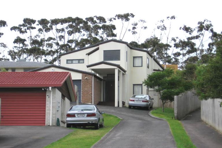 Photo of property in 2/14 Delamare Court, Sunnynook, Auckland, 0632