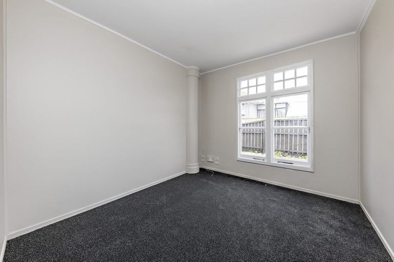 Photo of property in 2/16 Gordon Road, Papatoetoe, Auckland, 2025