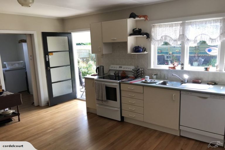 Photo of property in 35 Northgate, Strandon, New Plymouth, 4312