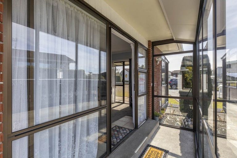 Photo of property in 10 Kapui Place, Waitara, 4320