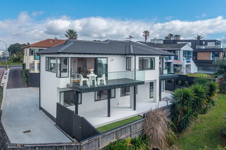 Photo of property in 2/152 Clovelly Road, Bucklands Beach, Auckland, 2012