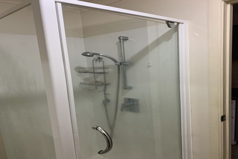 Photo of property in 3 Jessmae Place, Hillcrest, Auckland, 0627